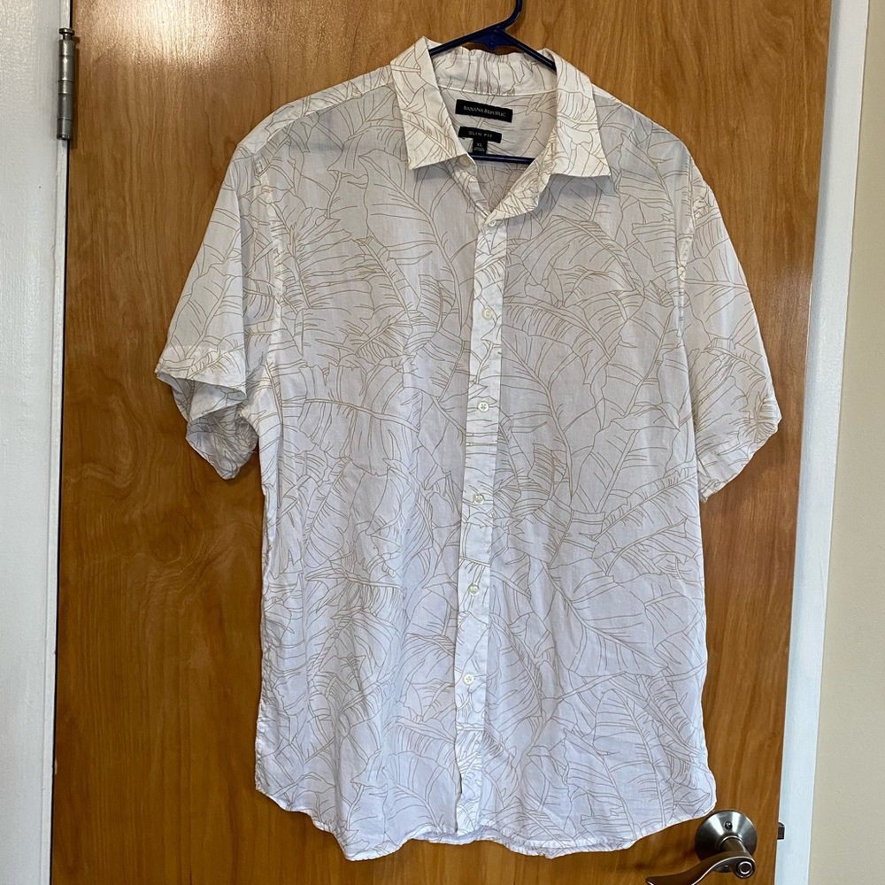 Men’s Banana Republic Shirt, XL